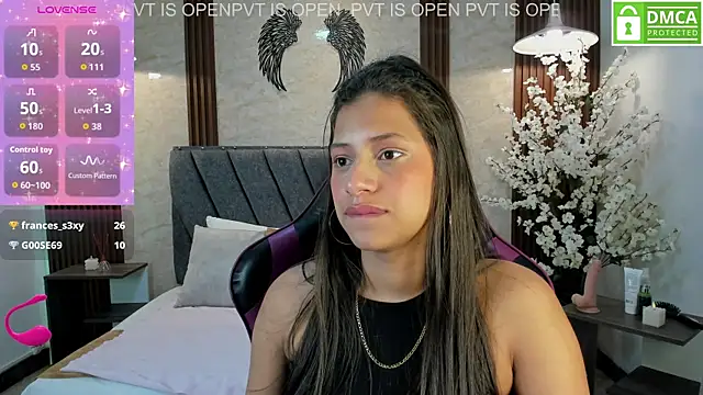 Chat XXX ao vivo de Atiena_