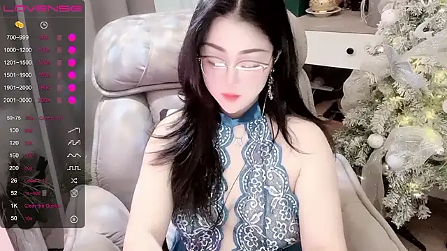 Monica-666888-'s Webcam Show