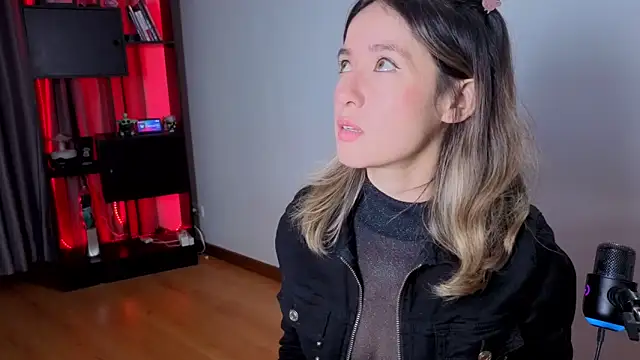 Nicky_sexfire: απευθείας συνομιλία ΧΧΧ