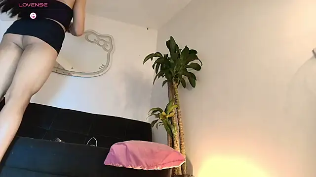 lucianaglow_ Chat XXX in diretta