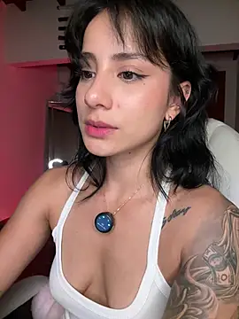 Ale_Lewis' Webcam Show