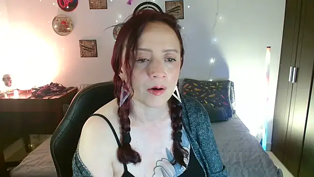 Katicalatinmilf: вебкам-шоу