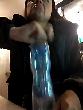 karlagiraldo198 Adlı Modelin Canlı XXX Sohbeti