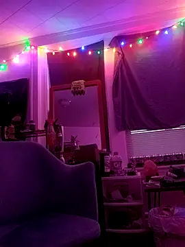 ChuckyyDee webkamerás műsora