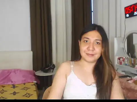 stellahugeX Chat XXX in diretta