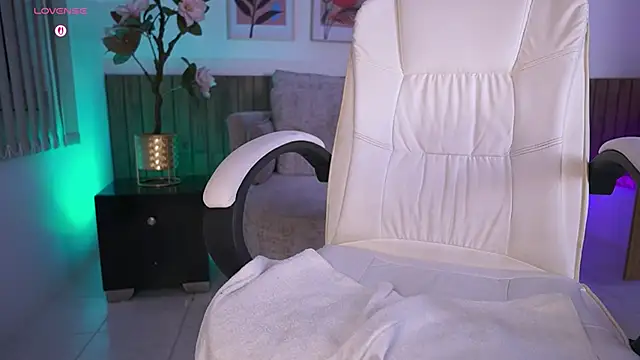 IvyGrabes 现场XXX聊天