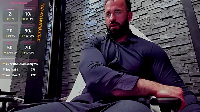 Онлайн чат XXX David_Big_Daddy