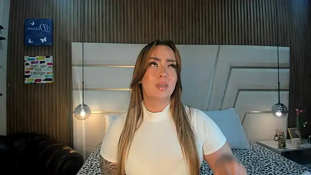 XXX chat uživo modela Xara_Shadow