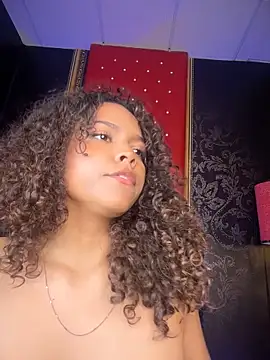 CurlyOopsieXXX Live XXX Chat