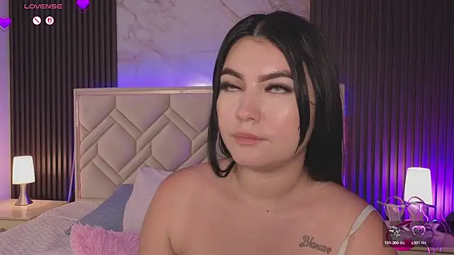 Chat +18 de MiaaFarrel ao vivo