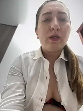 suzy-111 Adlı Modelin Web Kamerası Şovu