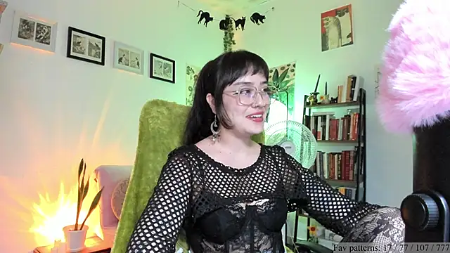 _Insomnia__n Live XXX chat