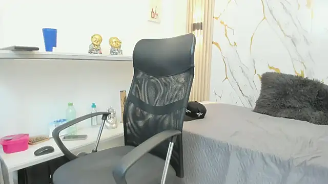 Zayn_Fox32 Webcam show