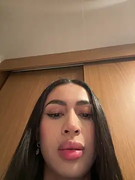 Онлайн чат XXX maddy_bronw_