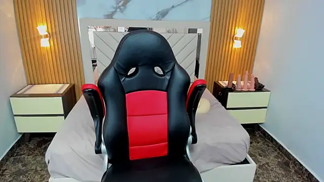 KAROLLJONES1のウェブカメラショー