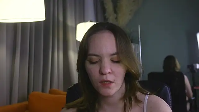 Crystal_lovley Chat XXX in diretta