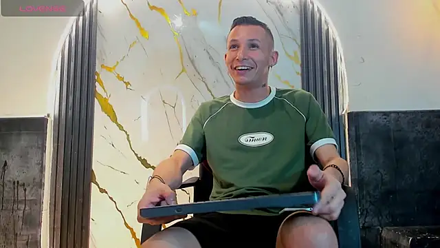 Chat XXX en directo de Isaak_26