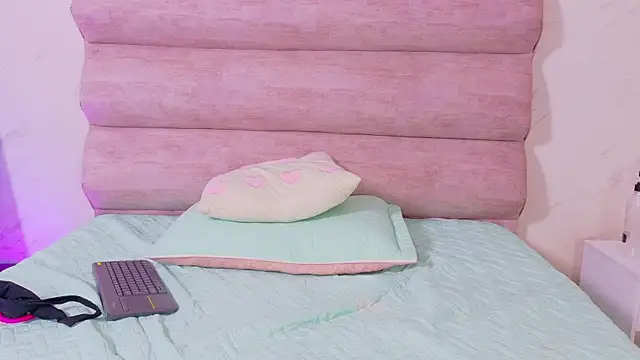 Pokazy przed kamerką – Diamondpierce