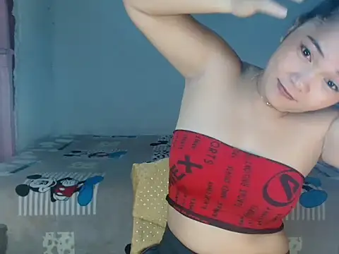 lyn67 Pertunjukan Webcam