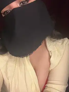 RooVaaN-Xx Adlı Modelin Web Kamerası Şovu