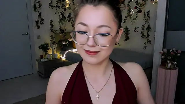 XXX chat uživo modela SereneFlame