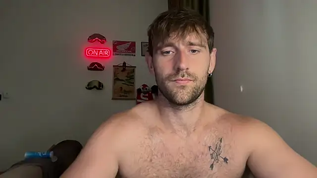 lukegunn webkamerás műsora