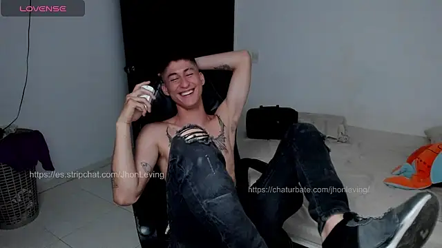 JhonLeving – webcam-show