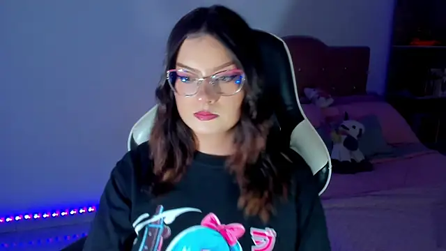 Chat XXX ao vivo de OphelianaRose33