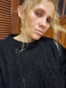 Chat XXX en directo de EvangelineLove_