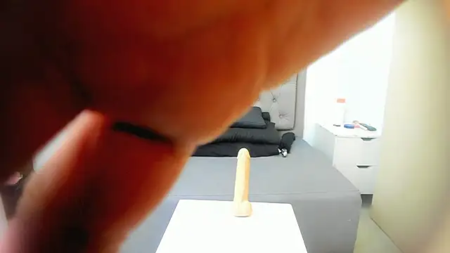 Pertunjukan Kamera Web Daphne_Leia