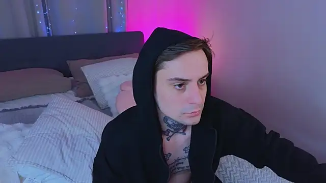 drillfi11: διαδικτυακό σόου στην κάμερα