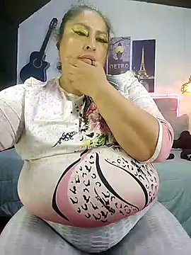 Chat XXX en directo de Keyla01_