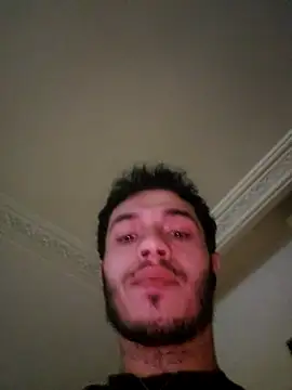 Thewildaliii0のウェブカメラショー