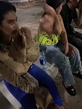 royalgirls_x Obrolan Langsung XXX