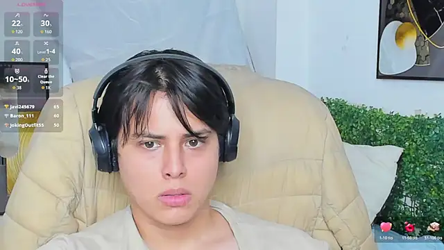 Thom_Ohtani Show in webcam