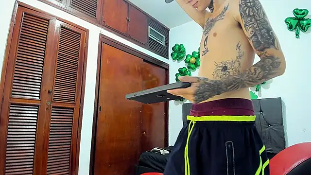 StraightBoy_Nick's Webcam Show