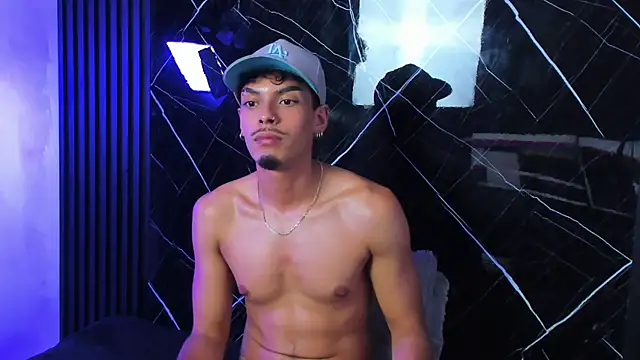 XXX chat uživo modela Cxancy