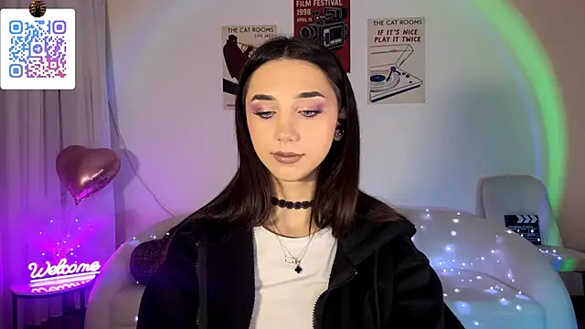 LinaMour Chat XXX live