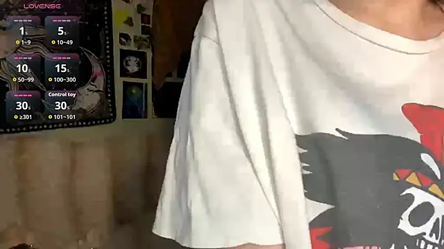 AllegraStaffieriのウェブカメラショー