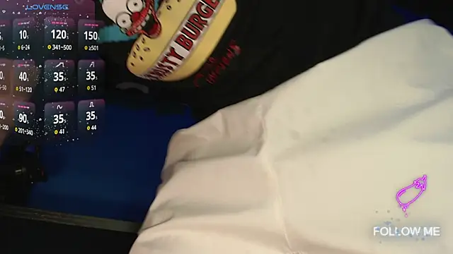 Tom_kio élő XXX-chatje