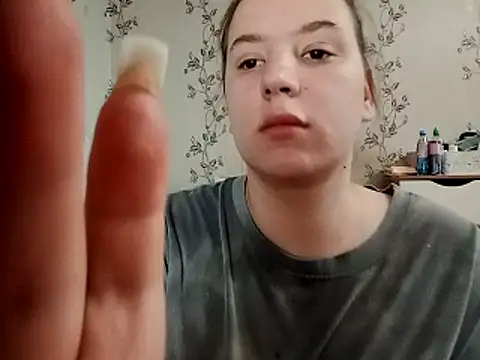 symmetryinvoid Adlı Modelin Canlı XXX Sohbeti