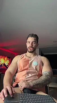 Valenthino_Salvatore's Webcam Show