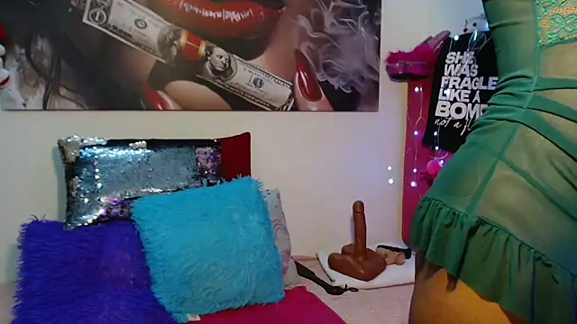 Moreish-06 Live XXX Chat