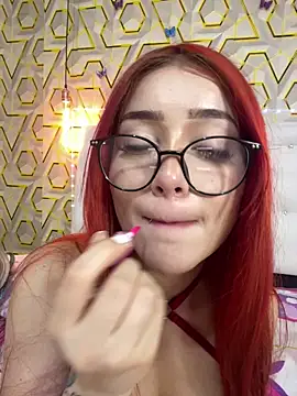 Ashly_cutee 在線直播表演