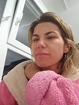 FeliciaKrige 在線直播表演