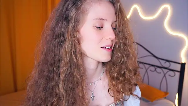 MyrleKnerr 在線直播表演