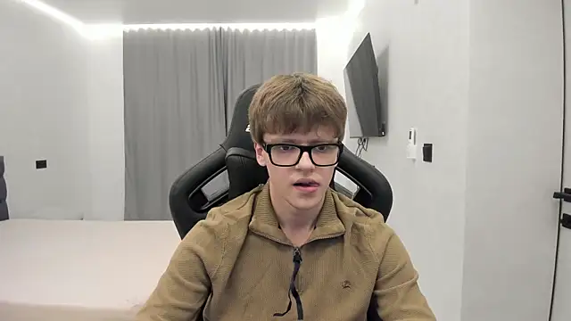 Вебкам-шоу bonekoambalabu