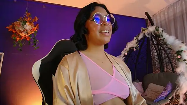 Chat XXX ao vivo de Emmapark_