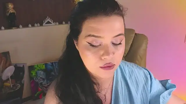 Malika_uAngel Adlı Modelin Canlı XXX Sohbeti