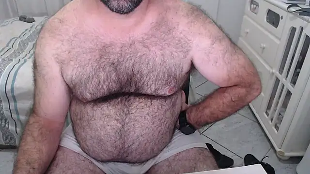 Chat XXX en directo de MysterBearMG